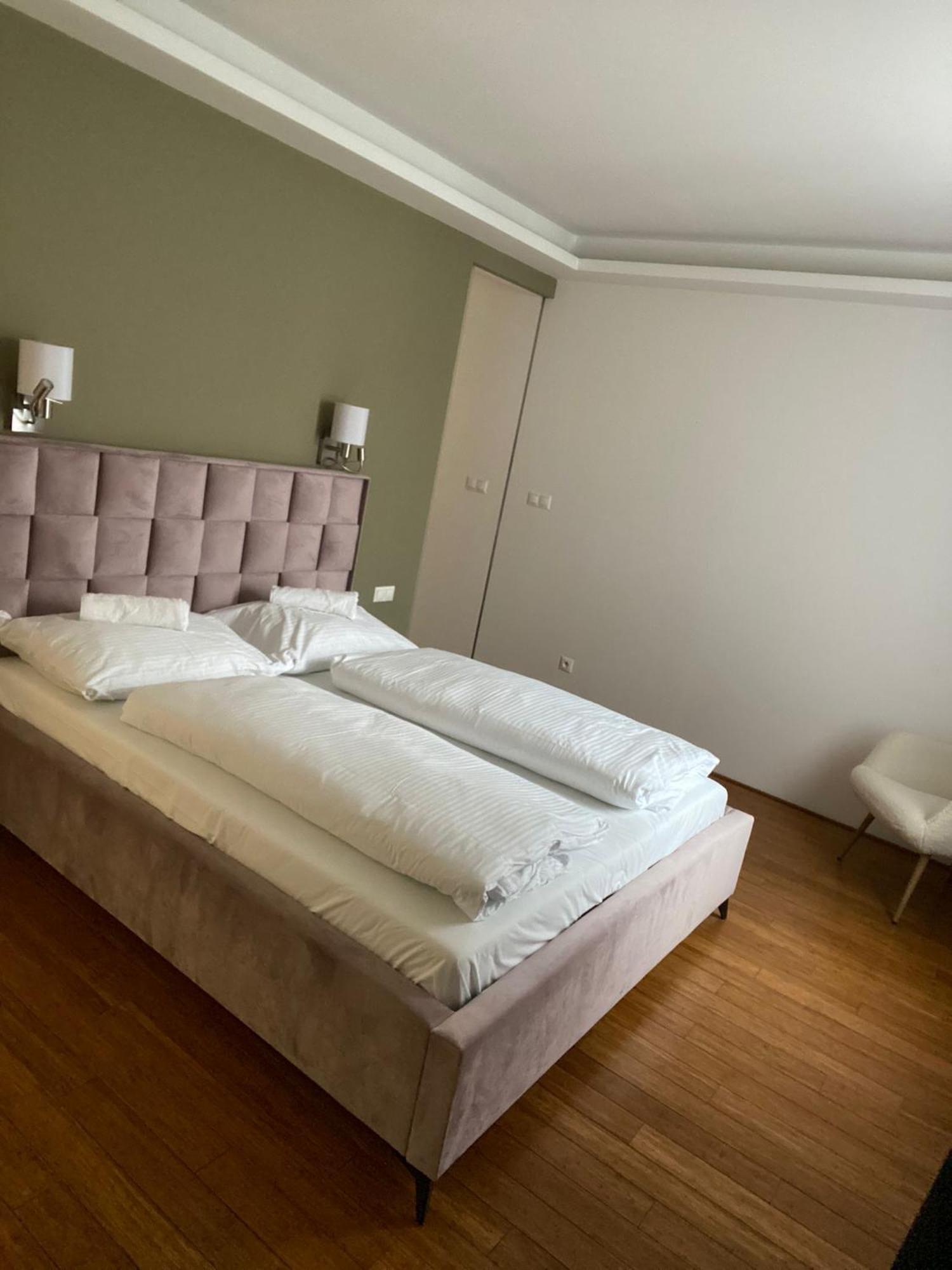 Old Town Apartment Bratislava Exterior photo
